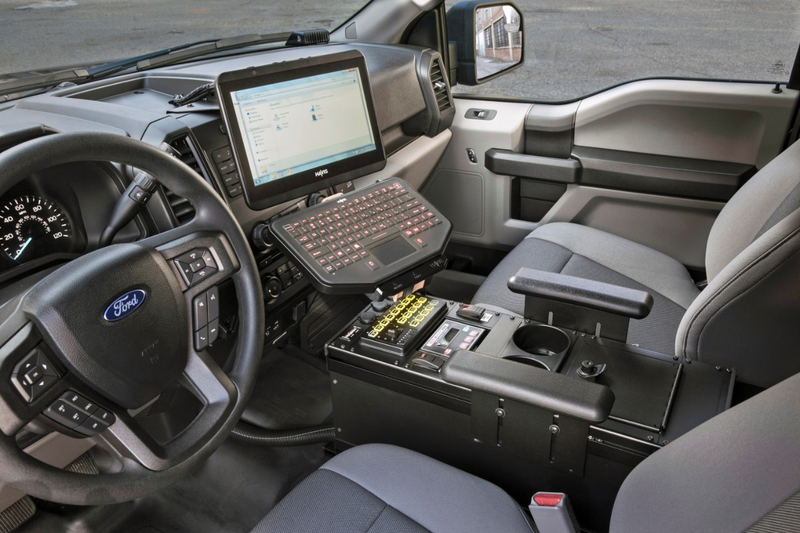 Illustration for article titled Does It Get More 'America' Than A Pickup Truck Police Car?